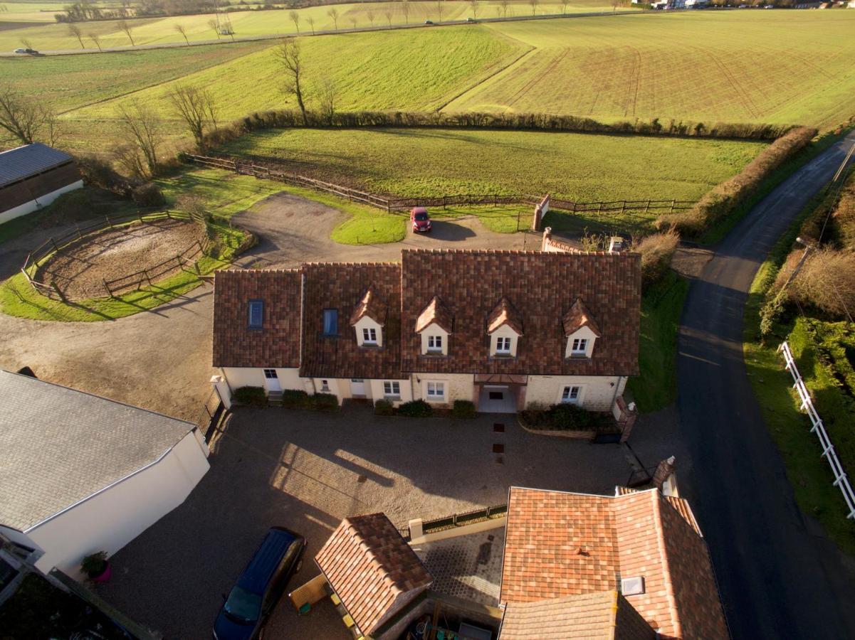 Gîte La Grange 8personnes au sein d'un élevage de Chevaux Brucquedal Extérieur photo